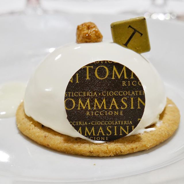lenna's tweet photo. Enigma, il dessert di Francesco Tommasini per Gusta Ama Dona Charity Dinner a San Patrignano
.
.
.
@sanpatrignano #romagna #40 #francescotommasini #dinner #charity #food #food52grams #food52
#instagood #instafood #foodies #coriano #dessert #mousse #pastry #cntraveler #huffp… https://t.co/lPLZ4SN1eR