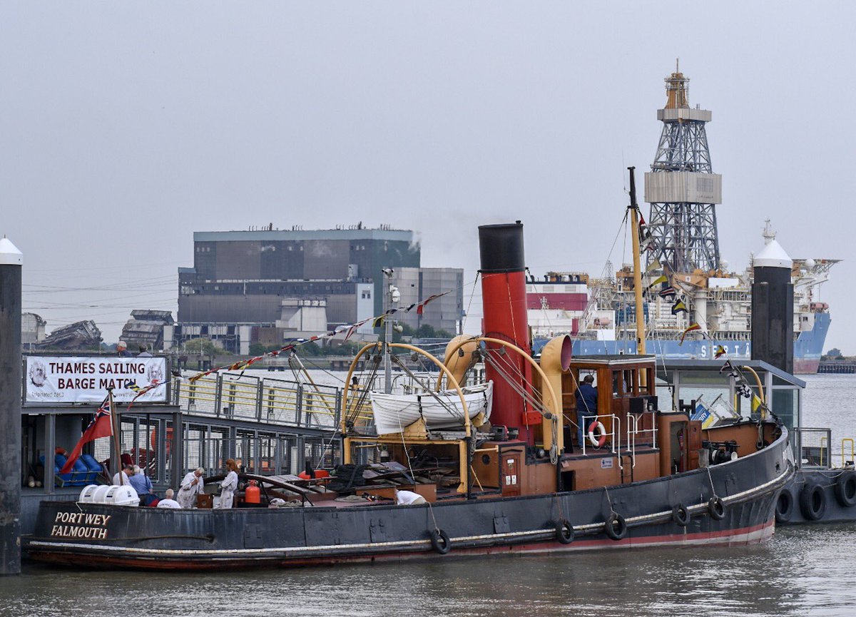 girlaboutthames's tweet photo. Steam Tug Portwey moored at Gravesend Town Pier today. @STPortwey https://t.co/Fjpse5oFQr