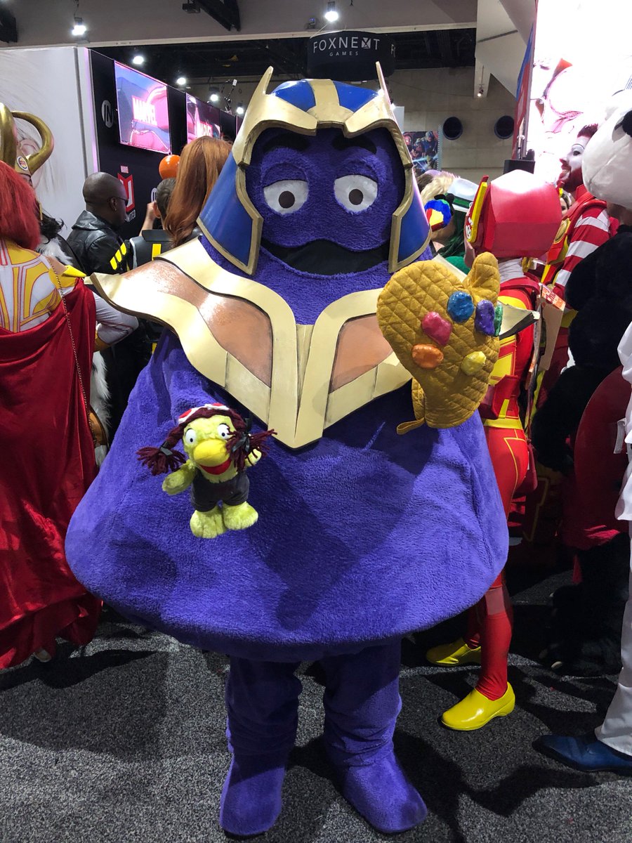getFANDOM's tweet photo. This Grimace-Thanos cosplay sets the bar pretty high for #SDCC day 3 💜
#FANDOMlive https://t.co/YKSLRSCXjR
