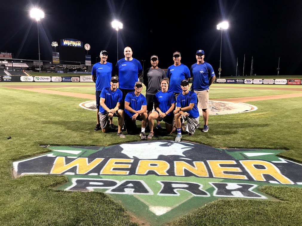 _GroundedTurf's tweet photo. Tomorrow afternoon, my ten year run as a groundskeeper in professional baseball will come to a close. I've been afforded many great opportunities that I will always be thankful for. I'll never forget the friends I've made along the way. Onto the next chapter. https://t.co/LI5ikRPZFy