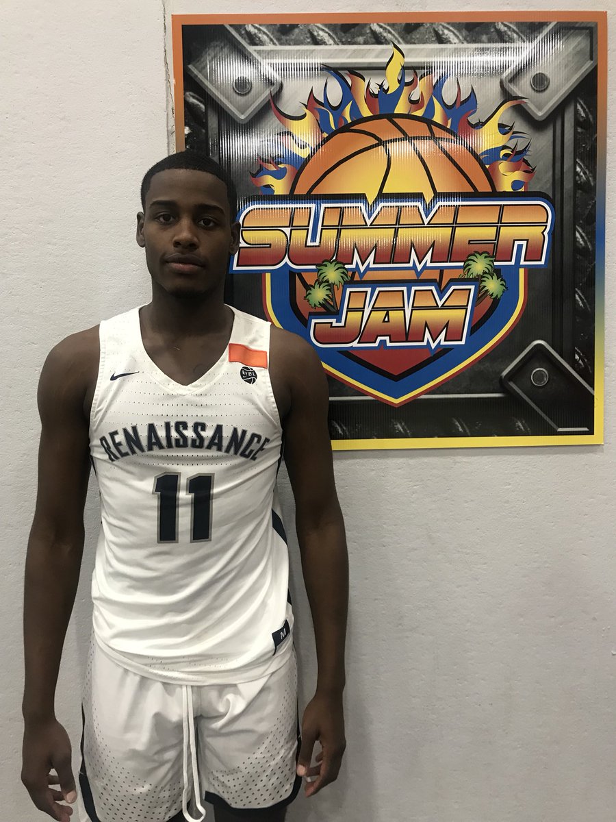 NYRhoops's tweet photo. Class of 2020 Nate Tabor (@natetabor2) has been playing at an extremely high level during his time here in Milwaukee @ny2lasports  Summer Jam 2018. He’s been a monster on both ends of the floor, and is showing plenty of high major traits!
#RENSNation 🗽 https://t.co/VgejL7pWHP