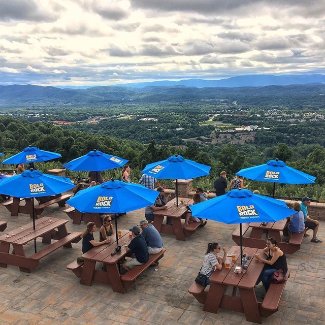 About those views... bummed I didn’t get to stay up at <a href="/cartermountain/">Carter Mountain Orchard</a> for a Shenandoah sunset! 🍏🍻 ift.tt/2LFR0wv