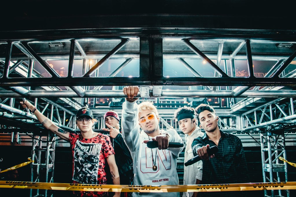 CNCOmusic's tweet photo. We are ready for @PremiosJuventud ✌️ https://t.co/xnR333GxuU
