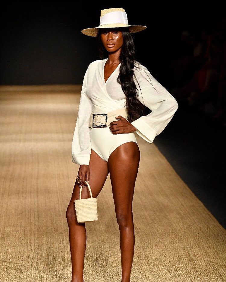 PoparattiMag's tweet photo. Some of our favorite looks from #MiamiSwimWeek2018 🔥 https://t.co/pQwn8ApqbK