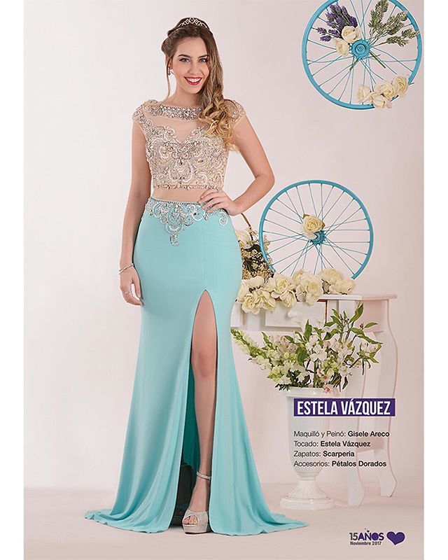 Coleccion15's tweet photo. Puede ser tan perfecto este vestido de @estela.vazquez 😱💕💖👗 Peinado y maquillaje @giseeeareco 
Accesorios @petalos.dorados 
Zapatos @scarperia.calzados 
Producción @lulufernandezz 
#vestido #vestidos #vestido15 #vestidos15 #quinceaños #quinceañera #q… https://t.co/UXOWHv1NNx https://t.co/bE2EHKdOT8