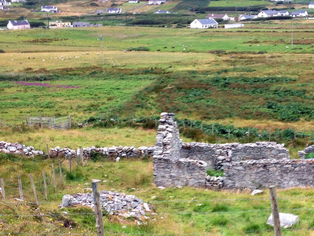 todayInIreland's tweet photo. Most beautiful marathon (half or ultra) in Ireland. Be ready: some are running again TOMORROW! 😱 Crazy talk! #AchillUltra #ireland #achillIsland https://t.co/I3b9wVRAN7