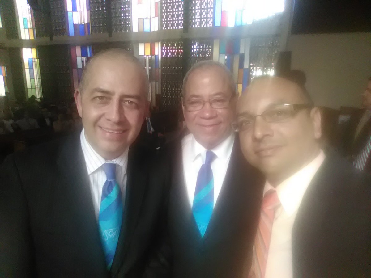 mjleon83's tweet photo. En los premios #FestComUVO primer lugar en #PastorSocialMedia
La gloria sea para Dios.
Seguimos sirviendo a nuestro Señor y compartiendo lo que ha hecho en nuestra vida.
Gracias a @uvoriental por el premio
En @AVSOriental #VamosPorMas
#DiscípulosCreativos https://t.co/OKvVO7KRTR