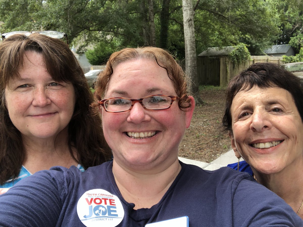 preston4progres's tweet photo. Our canvassers ROCK!!! Thank you Katie, Ravi, Nina, Lisa, & Donna!! @IndivisibleCHS @kerokius @donnaforcouncil #scpol #sc112 #prestonforprogress https://t.co/mooCVppIqa