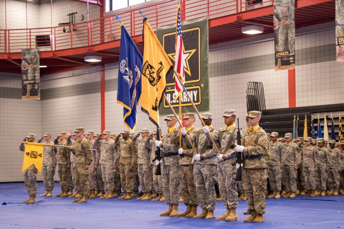 ArmyROTC's tweet image. 4th Regiment, Basic Camp graduation photos are posted on Flickr. Check out the link below!
Photos by Emily Peacock
bit.ly/2mx6Lej
#ArmyROTC #ROTC #CadetCommand #Cadets #ROTCcadets #CST2018 #Graduation #CadetSummerTraining #BasicCamp