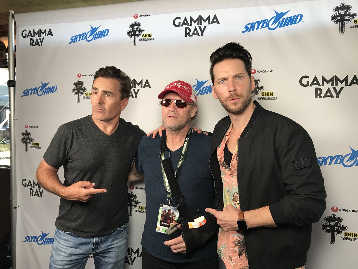 Tune in now to see @RookerOnline play with <a href="/nolan_north/">Nolan North</a> and <a href="/TroyBakerVA/">Troy Baker</a> on a special episode of RETRO REPLAY!  Twitch.tv/gammaray_tv #SDCC