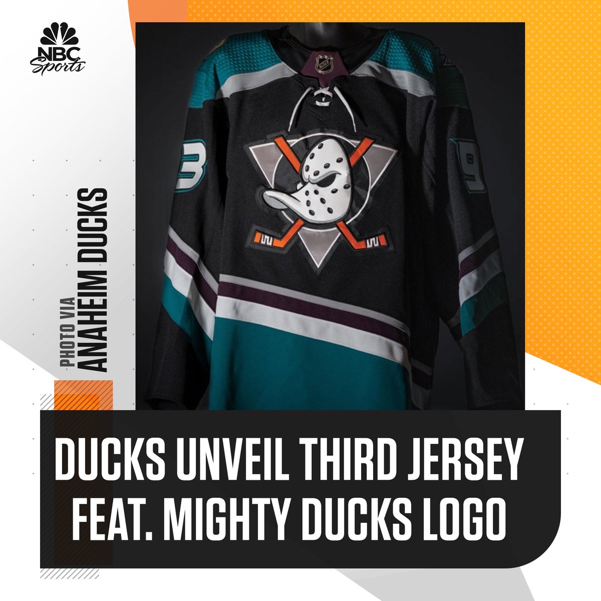 NBCSportsHockey's tweet photo. ok @AnaheimDucks we see you 👀🔥 https://t.co/2dgbepIVTp