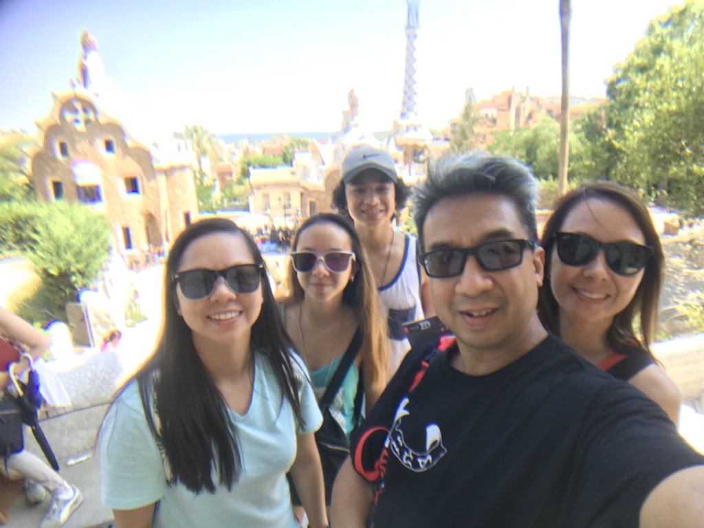 GlennMagas's tweet image. 5 days and 5 nights is 1 less than it should be. But off to discover other countries tomorrow!
The adventure has just begun.
Good bye to our #BarcelonaVacation. Hello to our #MediterraneanCruise.