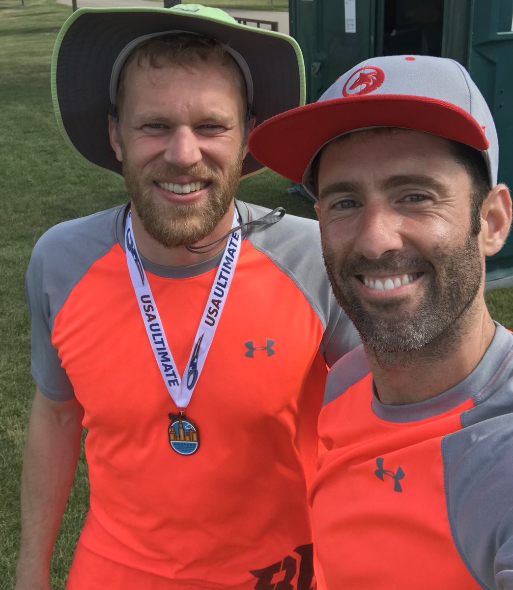 Honored to play with the SD Young OGs 2018 Spirit Award Winner, <a href="/standarshSD/">Stan Darsh</a>. I may have struggled with keepin it breezy, but we never gave up. 

#1MoreGame
#NozzleCFolozzleJrEsqIII
#HeAintBreezy