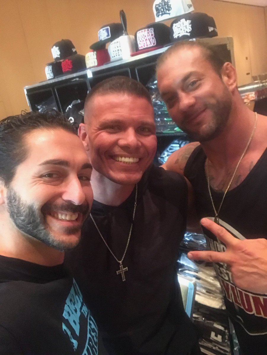 iBELIEVEinWRSTL's tweet photo. #BELIEVE161 tonight #DowntownOrlando! Here are a couple pics @ThtWrestleEvent w/ a few f/ our crew. @LivingLegendLZ &amp; many others were there as well. Fan turnout was great. Congrats #ThatWrestlingWrestling. Next event @TeamVisionDojo Fri, Aug 3 #BELIEVE162
https://t.co/61IFy3CJl2 https://t.co/oeJSx1FO7T