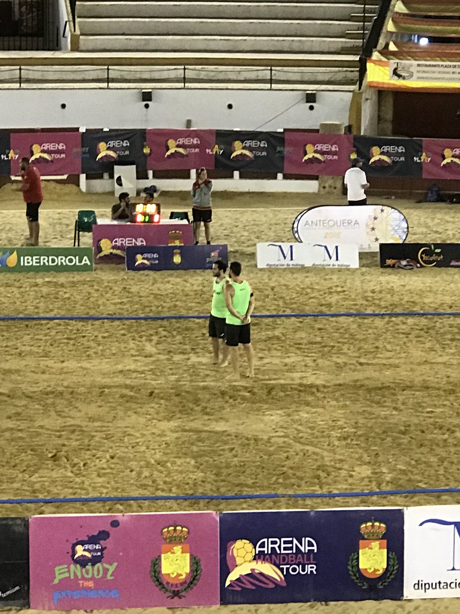 Los árbitros cordobeses Alvaro y Rafa Montes pitarán la final femenina del Arena 1000 de Antequera. Grandes! @andalucia_cta <a href="/CordobesaBM/">Deleg. Cordobesa BM</a>