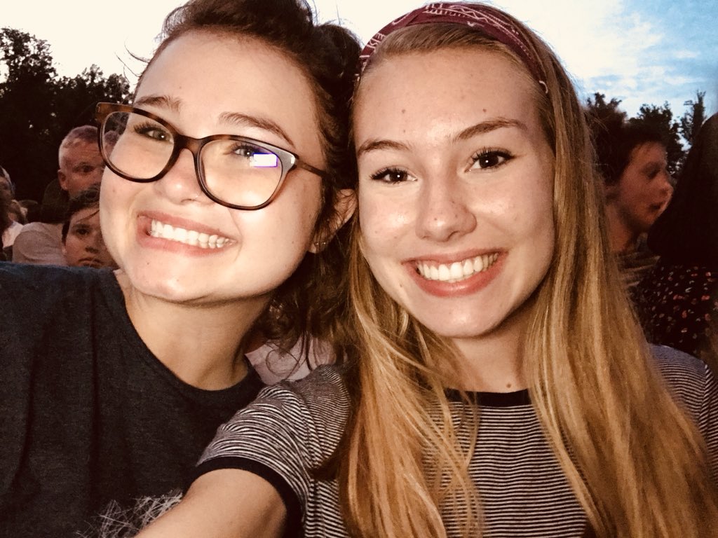 abby_gerold's tweet photo. #ALIVE18 🖤 https://t.co/2I5m3uT8LU