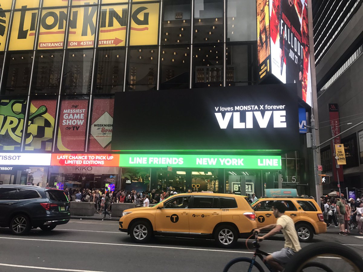 JoyCui95's tweet photo. NYC is ready for the show!!!! @OfficialMonstaX https://t.co/g9thmheU38