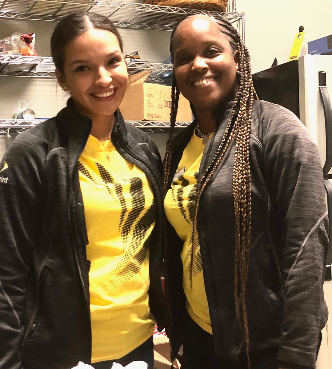 Kim and Crystal leading the charge @Sprint Lakewood.  With these two leaders every day is a big day in this fantastic store.