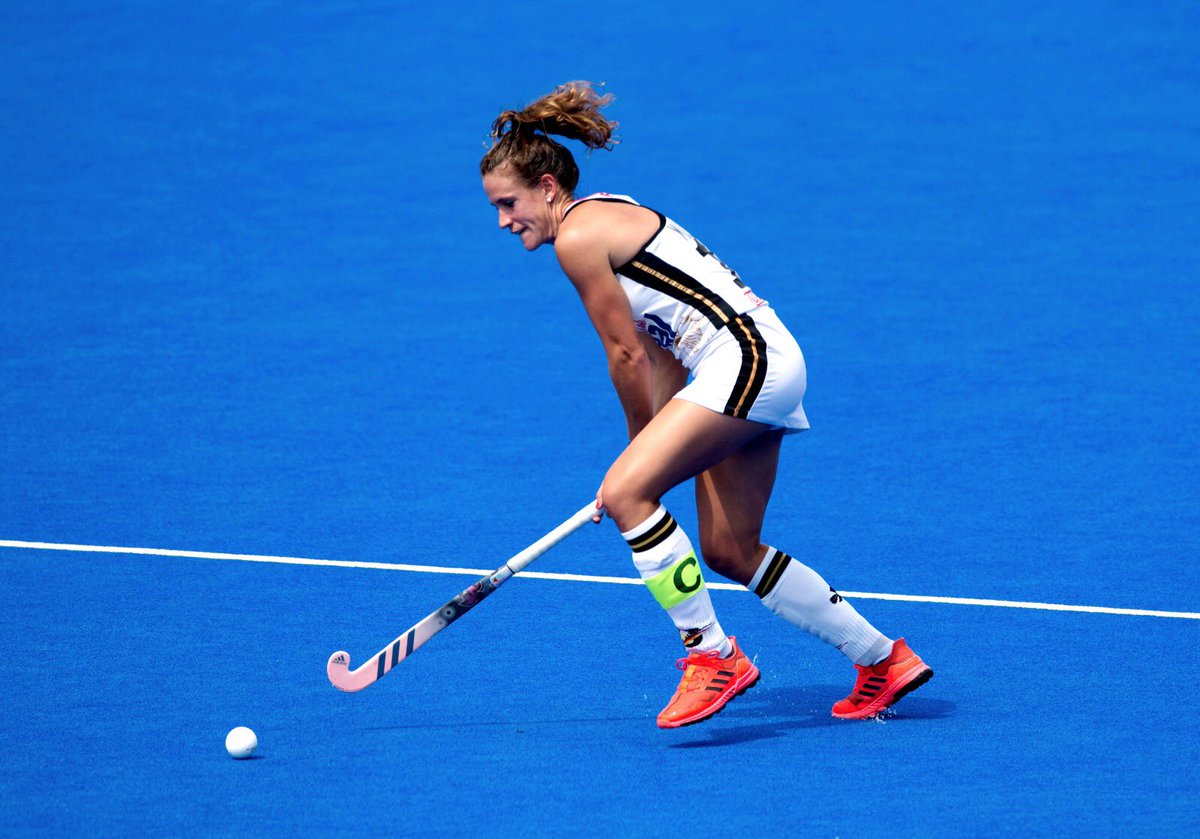 Janne_MW's tweet photo. First game of the World Cup and first win (3:1 vs SA) for us @diedanas! 😍🎉 #newstick @adidasfieldhockey #HWC2018 #3restdays https://t.co/1Zd0gaFLwf