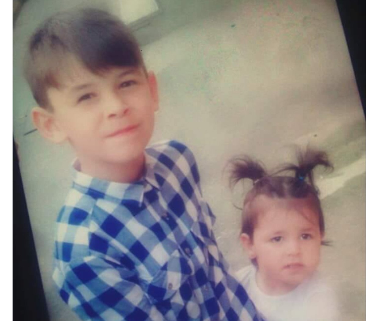 DİKKAT KAYIP ÇOCUK İLANI..!

Arkadaşlar Emirhan kayıp. Bugün saat 1'den beri kendisinden haber alınamıyor. Yanında sarışın bir arkadaşı daha var #Sakarya #Acil
#Kayıp #KayıpÇocuk 

Görenlerin 155'i araması önemle rica olunur. 

GEÇ OLMADAN DUYURALIM LÜTFEN..!
<a href="/baskomsernevzat/">Ahmet Ümit</a>