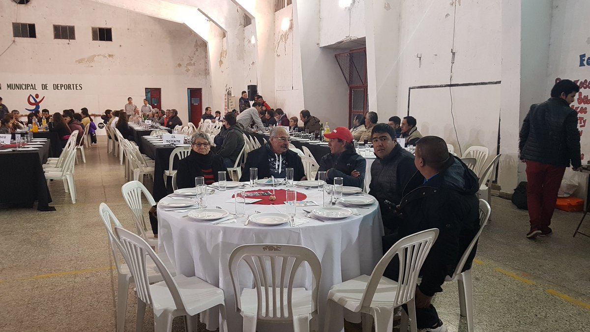 BrunoSarubi's tweet photo. En minutos arranca la premiación y cena de la #PescaVariada donde participaron 62 embarcaciones. https://t.co/uzdfM31ApN