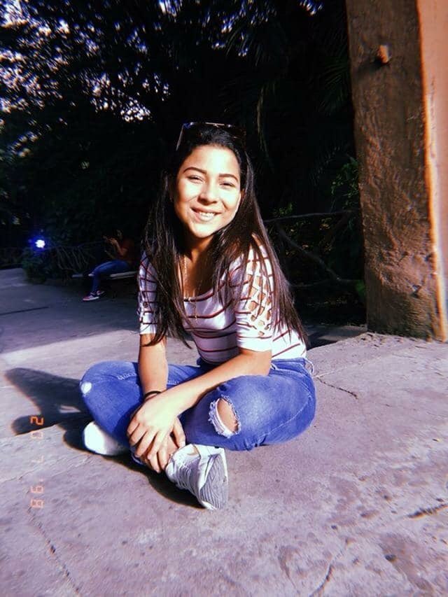 Sonríe solo se vive una sola vez 💕