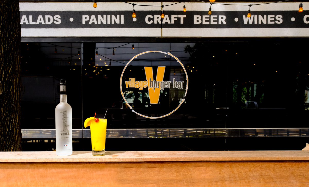 one_vodka's tweet photo. One Vodka Screwdriver at Village Burger Bar. Do it.
#onevodka #onetaste #onelife #onelove #chooseone #oneexperience #onemoment #dallas #texas #vodka https://t.co/yL74Z2STm1