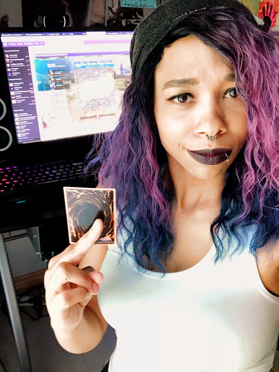 LunaDeBee's tweet photo. Aye Yoooo! Iโve unleashed my trap card.... Dimensional Prison! ๐Streaming #Bayonetta for a bit @
https://t.co/ORBfJmBZ6X
@share_stream #TeamSarge
@TeamSpoc #girlstreamers #SupportSmallStreamers @Twitch
#NetworkingGames #beenawhile
#InceptionEsports #imissyouguys https://t.co/3fcRYwRDSz