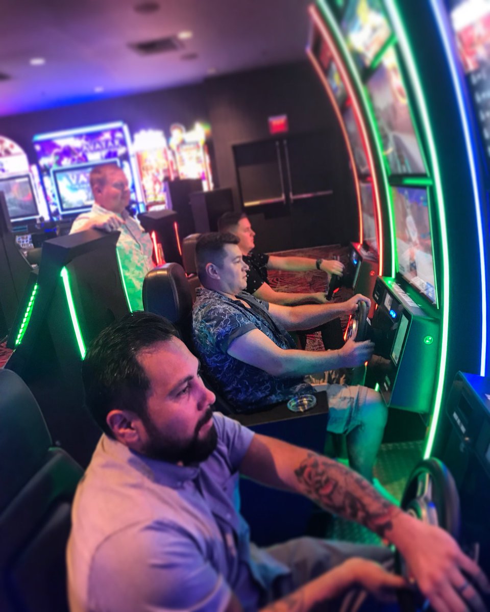 CompInteractive's tweet image. “Focus. Speed. I am speed.” - Lightning McQueen 🤓 Play Running Rich Racing (VIDEO GAME + slot machine) at @phvegas, @thedlasvegas and @venetianvegas...did we mention you can WIN up to $2000!?! 🎰🚗🚙💨🏁🏆💵 #LasVegas #VegasBorn #DTLV