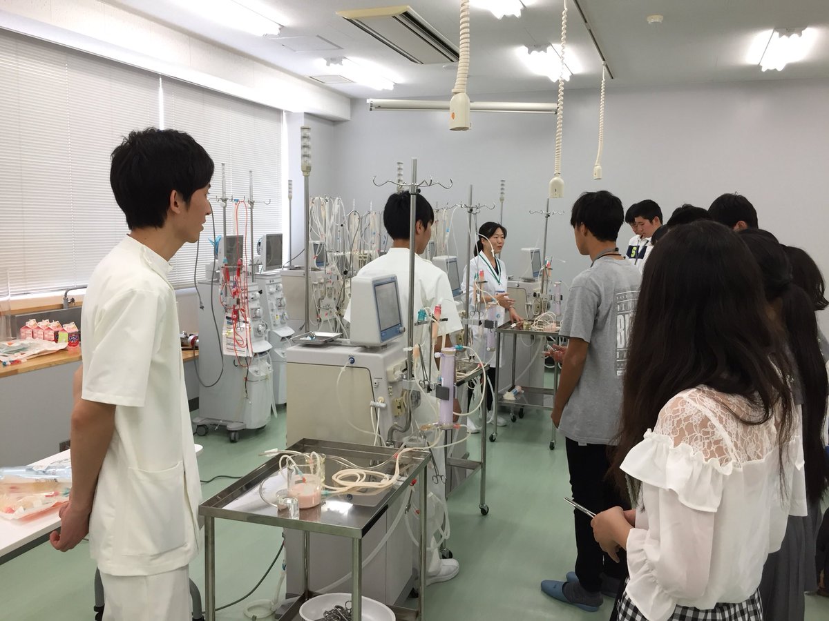 O Xrhsths 東北文化学園大学 公式 現代社会学部が新設 経営法学部 工学部もスタート Sto Twitter Tbg Oc 臨床 工学技士を育てる臨床工学科では 人工透析に関わる技を体験する講座を開講しています 人工透析装置の使用体験や エコーを使って腕の血管を探し