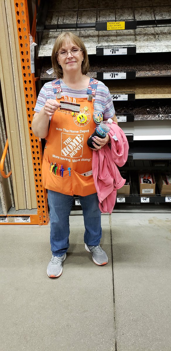 pixey182's tweet photo. Congratulations to Mary on winning our credit prize this morning! Even though it was a rainy morning she still was able to get two credit cards right off the bat! Thank you Mary! #2761voa #2761hustle @bethTHD  @Pabasel12  @veenstjo @TomTaylor2189 https://t.co/88PFe2R08s