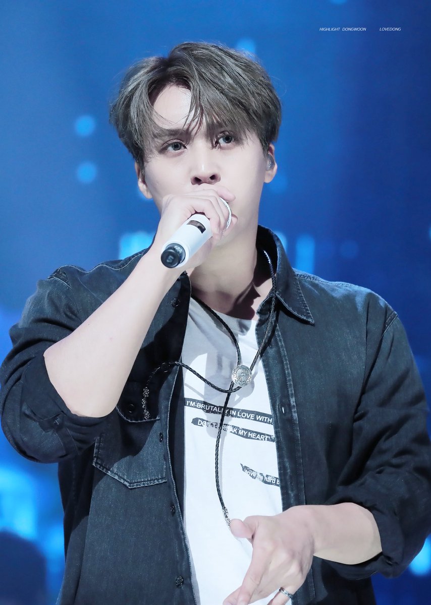 럽 동 tweet media
