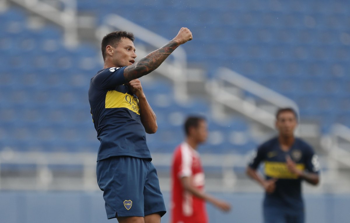 Diario_Extra's tweet photo. #Pretemporada ⚽️ | Los refuerzos le sacaron una sonrisa a Guillermo 

Boca venció 4-2 a @DIM_Oficial con una productiva presentación de Mauro Zárate y Sebastián Villa, autores de un gol cada uno. Almendra y Tevez, los otros festejos xeneizes. 

📸@BocaJrsOficial https://t.co/drXPpucFXo