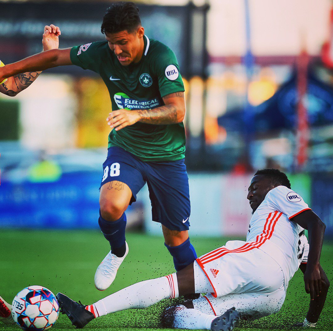 orangecountysc's tweet photo. π· LOOK πΈ A few pics from the 1st half @orangecountysc vs. @SaintLouisFC #SPRvOC πβ½οΈ #USL #MyOCSC @amirgypineda @urMARKgetSEGgo https://t.co/rDaUGKFKgp