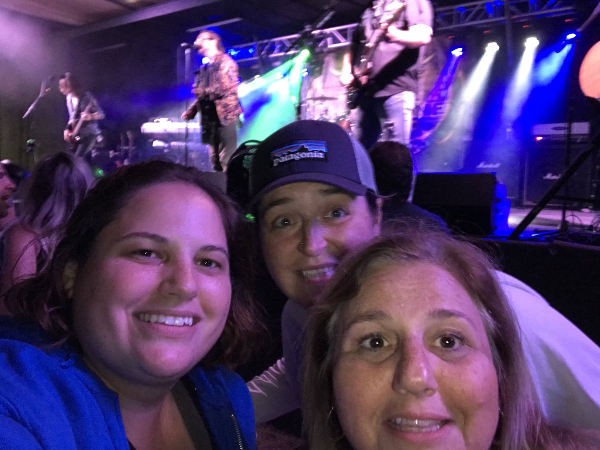 ablehazel's tweet photo. #rtbclarence fun and fundraising for meals on wheels! https://t.co/n7OWoHLUI8