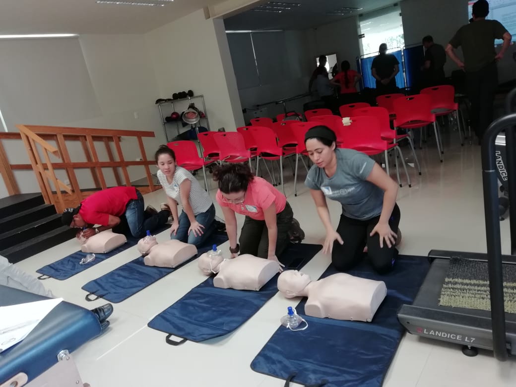aktunmeyaj's tweet photo. Grupo Ajau y @XiimbalKaax en un curso de Primer curso de primera respuesta de auxilio a entornos remotos impartido por la empresa #EREES efectuado en la ciudad de Mérida
@Majosepoe @Koti_R @fatimatecpool @naaaaaaaata https://t.co/Eimqmwpeft
