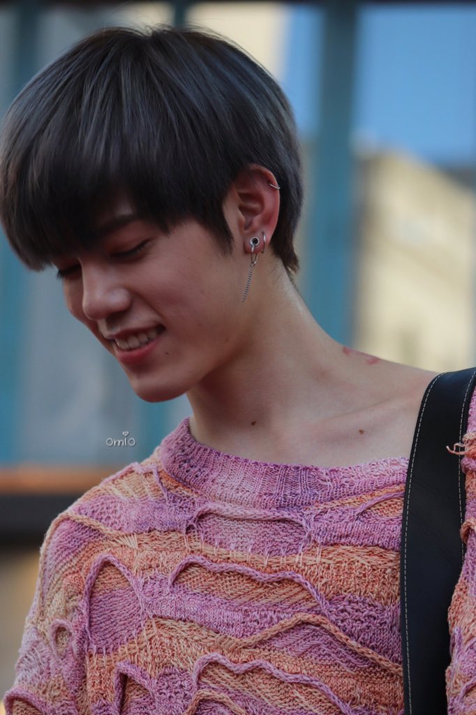 ChaHun_omio's tweet photo. @1228_omio @NFlyingofficial 180714 대구 동성로 버스킹11

@NFlyingofficial
#엔플라잉 #NFlying
#HOW_R_U_TODAY #차훈 #ChaHun #チャフン #고먐미 #하루톡톡 #먐미톡톡 https://t.co/xafFcjhple