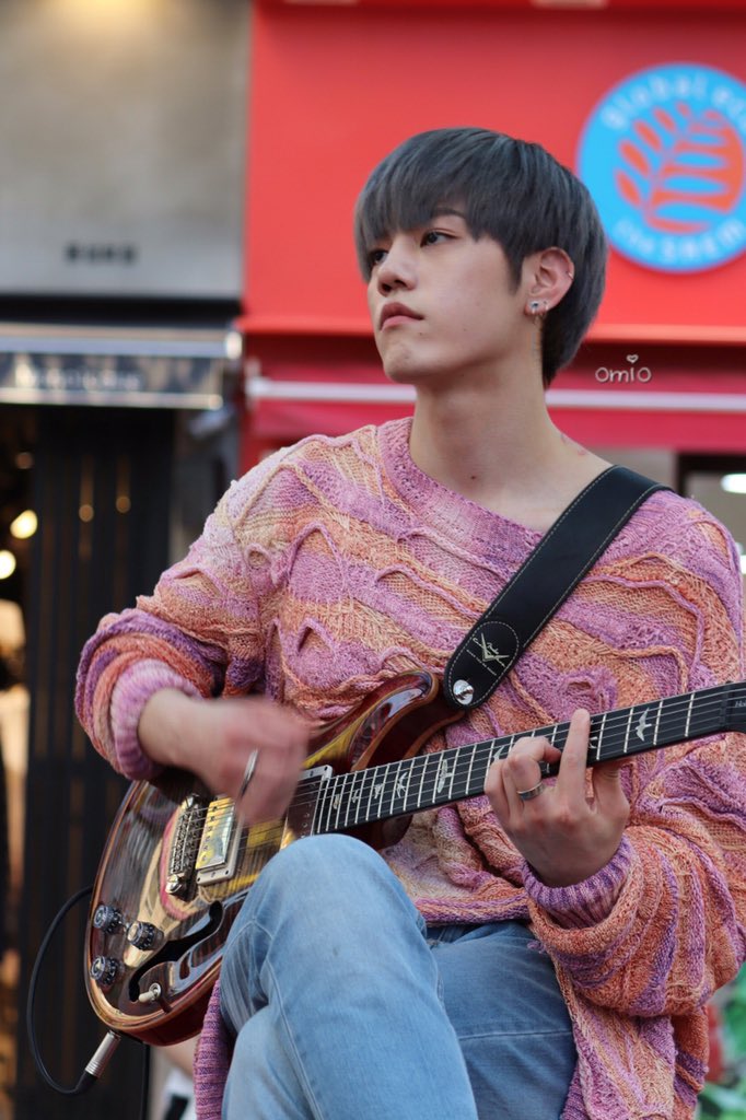 ChaHun_omio's tweet photo. @1228_omio @NFlyingofficial 180714 대구 동성로 버스킹14

@NFlyingofficial
#엔플라잉 #NFlying
#HOW_R_U_TODAY #차훈 #ChaHun #チャフン #고먐미 #하루톡톡 #먐미톡톡 https://t.co/3cQVTRYpUw