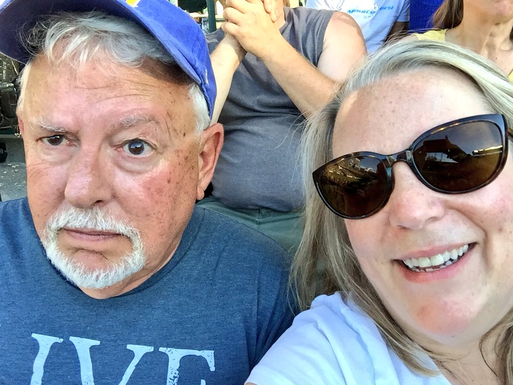 DustiDemarest's tweet photo. Got our #gordonbobble, now going for the win #gomariners #truetotheblue #whereiroot https://t.co/EHOSkvxa6R