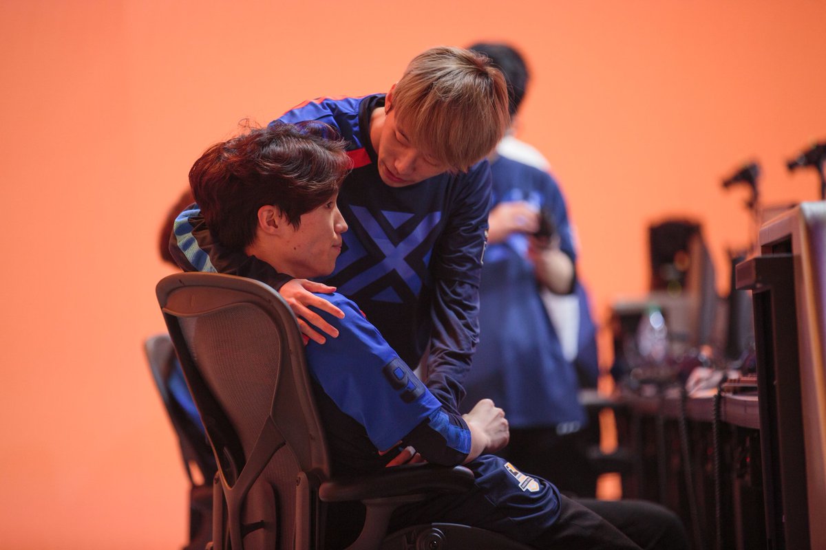 OW_Esports's tweet image. #TheFirstPlayoffs are over and they were PHENOMENAL. 

Just goes to show, ANYTHING can happen! #OWL2018 

See you in New York for #TheFirstFinals!