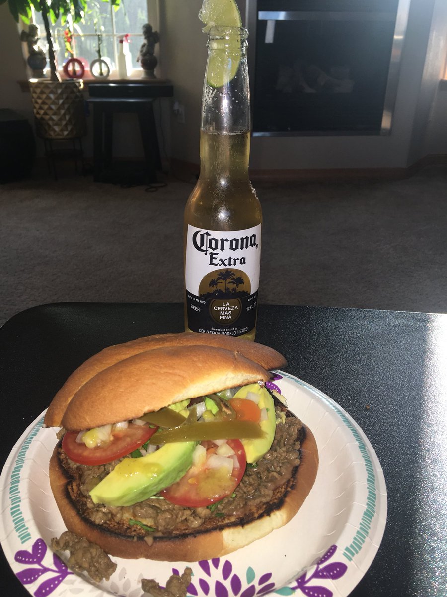 LJOZUNA23's tweet photo. Homemade Tortas 🔥🔥🔥 🇺🇸 🇲🇽
#MakeAmericaBrownAgain https://t.co/ahda83bEEt