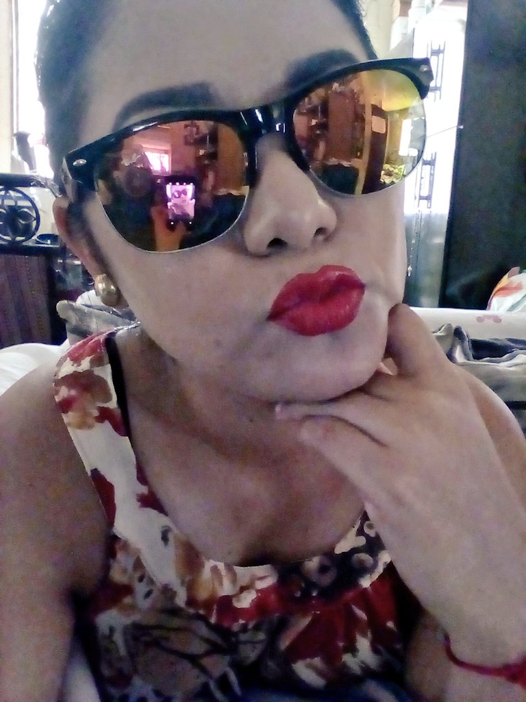 TKLA27's tweet photo. Mi Labial Favorito 😍 #Marykay #Matissimo #RedRoma 💄😘💋 https://t.co/G6FFWiSUGf