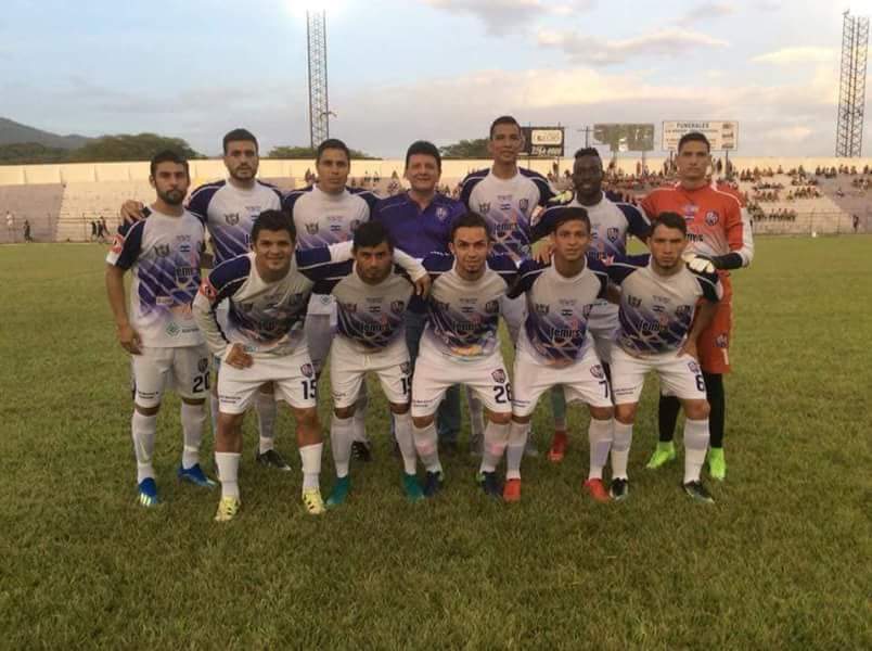 #PretemporadaNorteña FINAL <a href="/adchalatenango/">A.D Chalatenango</a> derrota 5x1 con goles de R. Cruz(2), Boris Morales y R. Roca (2) a AD El Paraiso de la tercera división. <a href="/caranzamendi/">Carlos Aranzamendi</a> <a href="/fmosorio/">Francisco Osorio</a>