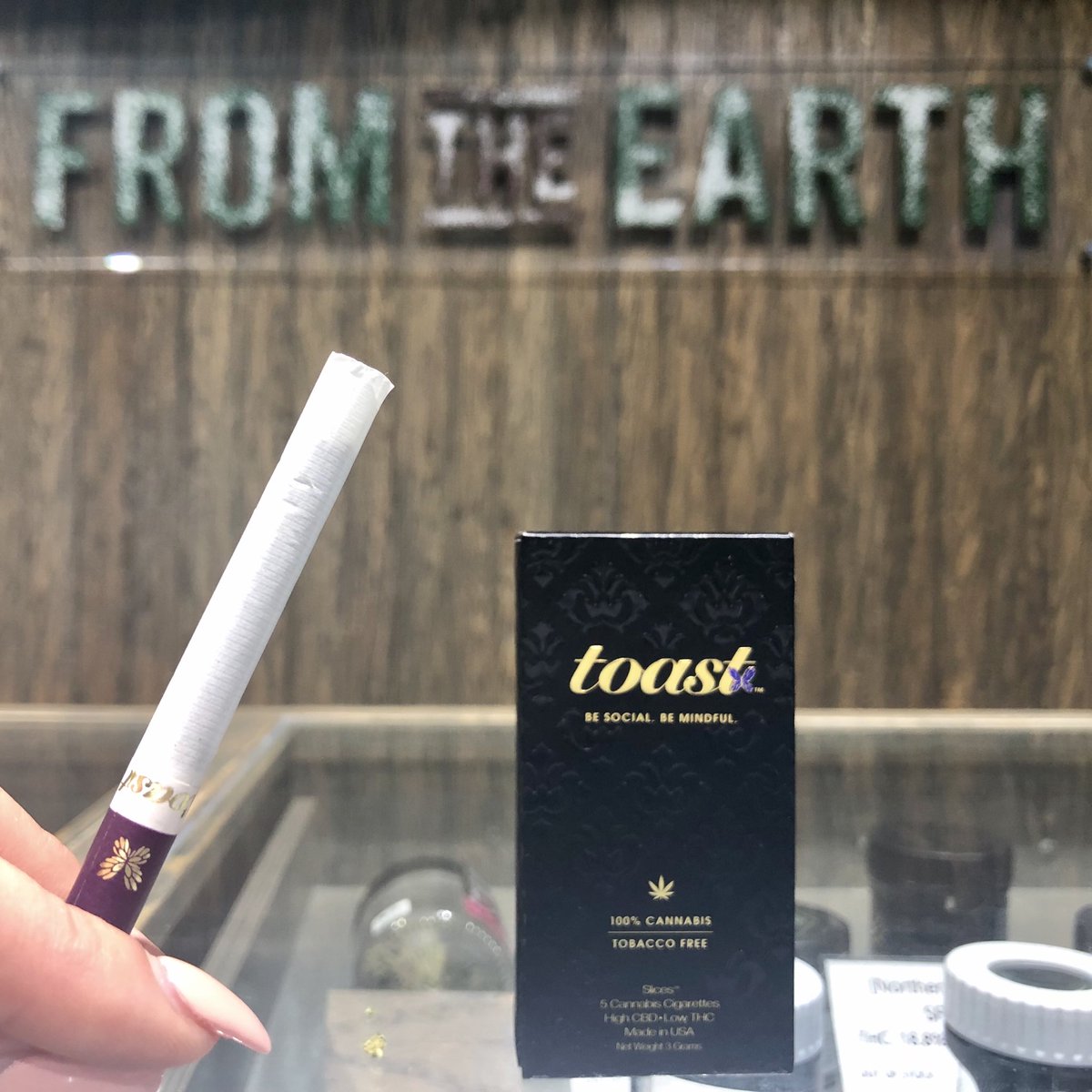 Come check out these beauties! They are a 2:1 CBD:THC preroll. 13.85% CBD &amp; 7.37% THC &amp; come they in a pack of 5💚🌎