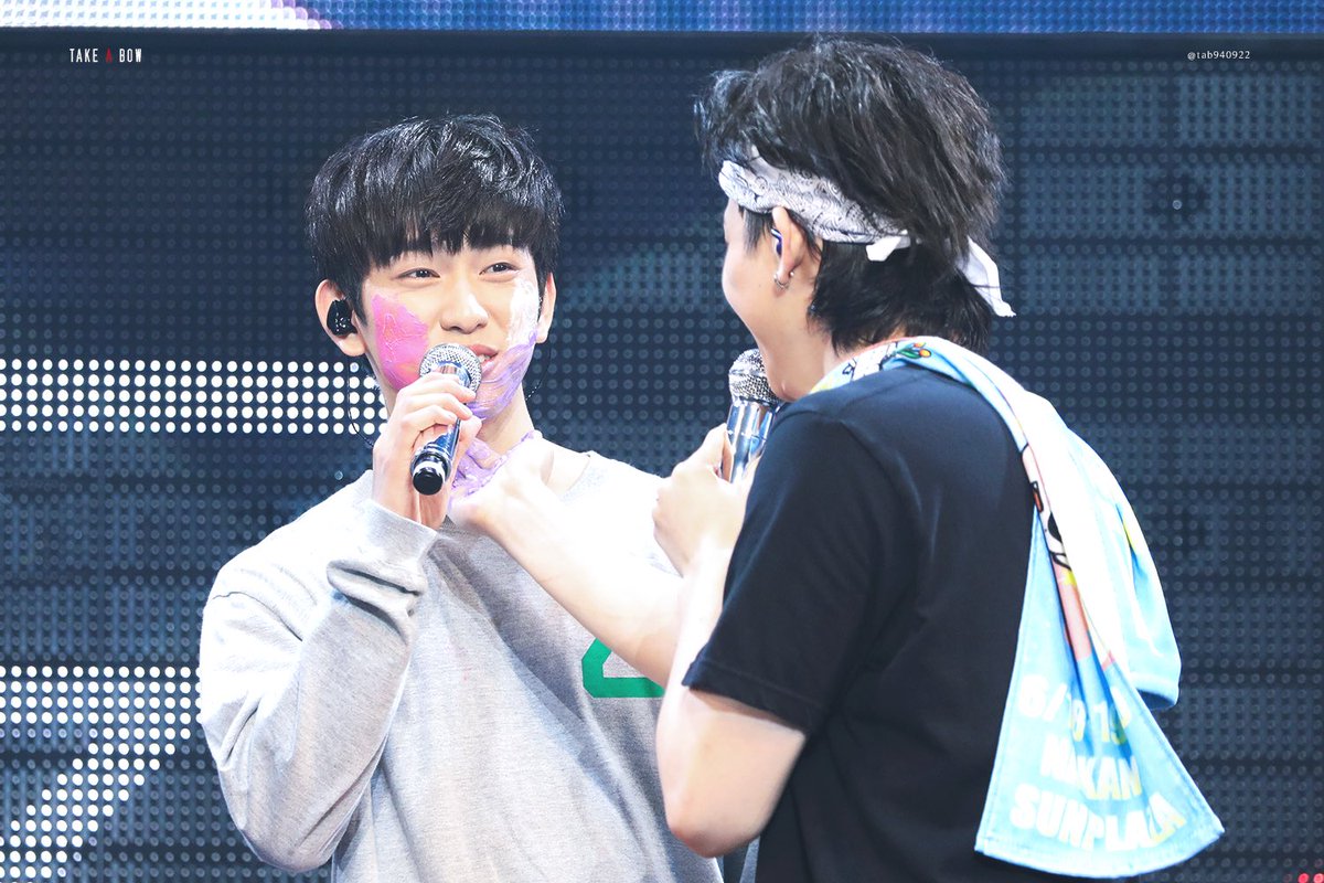 tab940922's tweet photo. 180619 JAPAN TOUR The New Era IN TOKYO #진영 ⁠⁠#박진영 #Jinyoung #ジニョン  #GOT7⁠ ⁠⁠⁠⁠ ⁠⁠⁠#갓세븐⁠ ⁠재버미 광대..ㅋㅋㅋㅋㅋㅋㅋㅋㅋㅋㅋㅋㅋㅋㅋㅋㅋㅋㅋㅋㅋㅋ(=)🐥🐥🐥🐥🐥🐥ㅋㅋㅋ https://t.co/z00ZMjyVZs