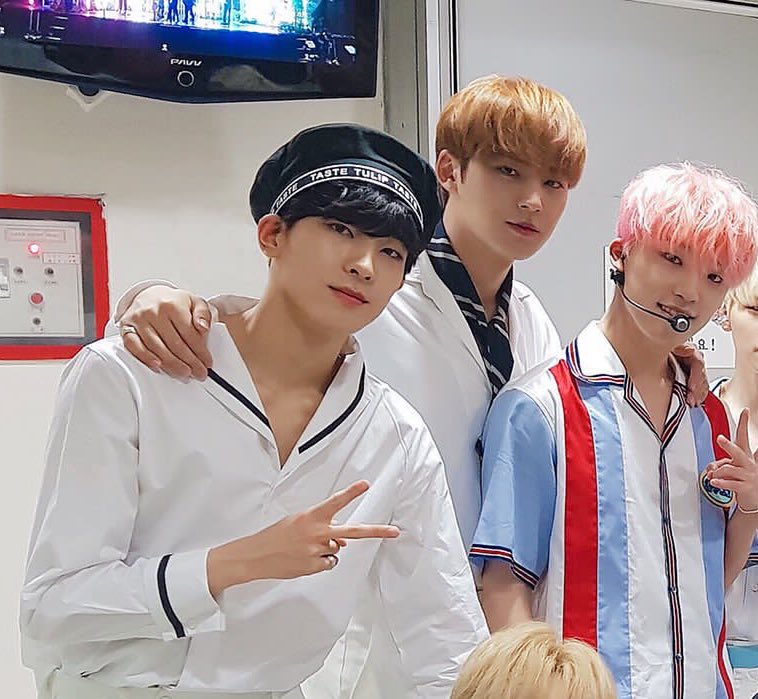 Taeyongie's tweet photo. 💜💚❤️ #minwonchan https://t.co/oWt64tD62K