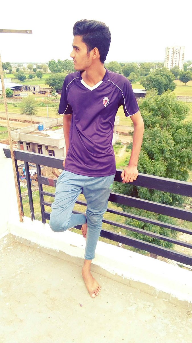 सीधा चेहरा इतिहास गहरा 😏 😎<a href="/vikashm47139526/">vikash meena</a>