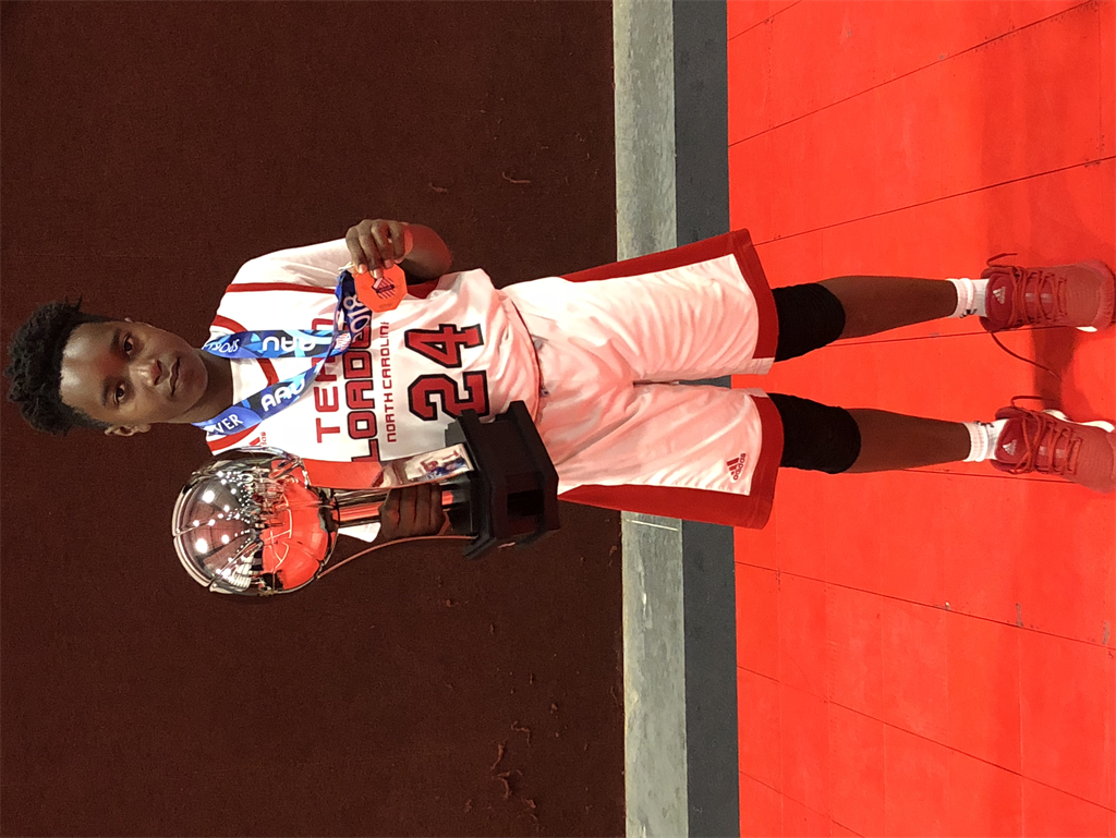 juniorphenom100's tweet photo. Welcome Ashton Pierce to the JYPT100 Boys Camp (Class of 2025 Boys) on Aug 11-12, 2018 #TOPCAMP @exposurebball https://t.co/XrVVnIzrwQ https://t.co/CWGbifwD6Z