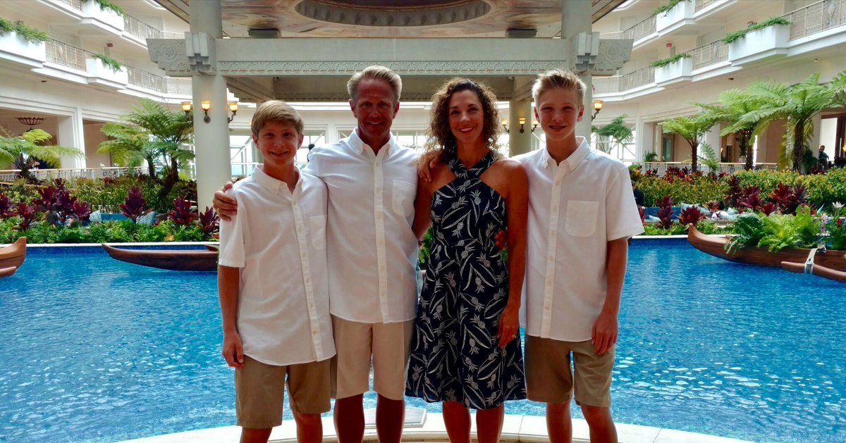 The Hanson Men &amp; their Jewel!
