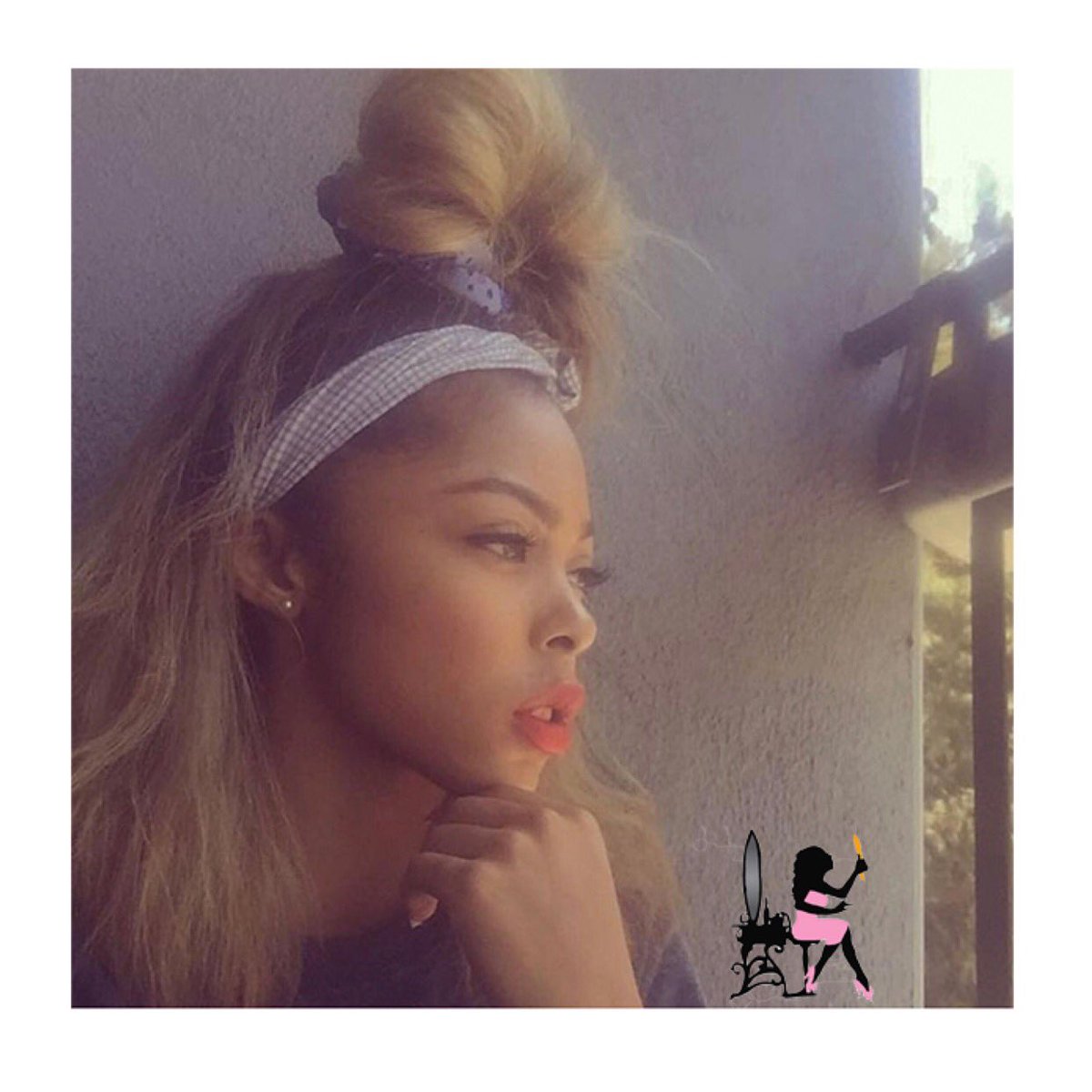 VHOWorld's tweet photo. 🏝Summer Bob Life 😍
💥Don’t COLOR your hair...COLOR your bundles💥
Short Bundles are currently on SALE❣️
🛒 https://t.co/oyB5UGUEj0
Click link in bio for FREE SHIPPING 📦 https://t.co/0Z4X4X2LwZ